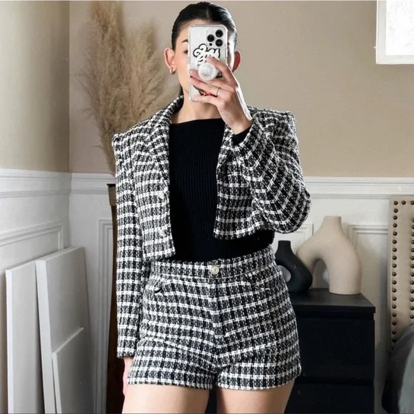 Zara black white textured woven tweed high waisted shorts Sz L NWT - Picture 3 of 15